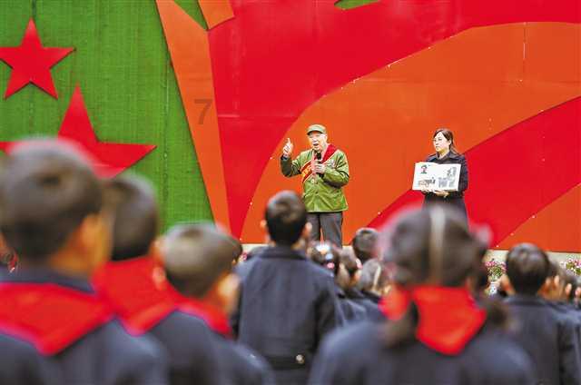 迷失在街头的男孩